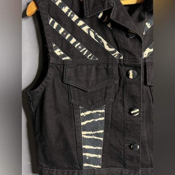 David David Vintage Jean Vest. Zebra Pattern details in size Large - Picture 5 of 10